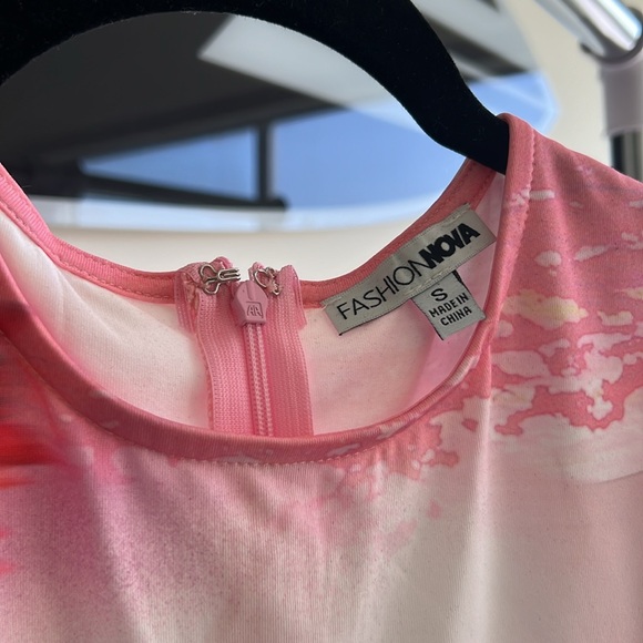 FASHION NOVA DANIELLE LONG SLEEVE MIDI DRESS PINK - Picture 3 of 3